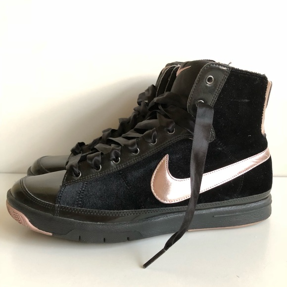 Nike Zapatos Raros Poshmark 2007 Blazers Nike Zapatos Zapatos Nike Raros Poshmark 2007 Blazers 0c0099